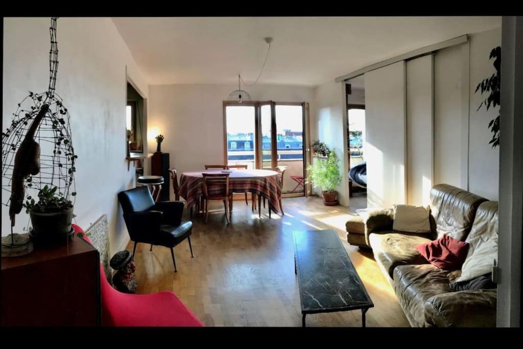 Le Charme De Montmartre A Ciel Ouvert Париж Екстериор снимка